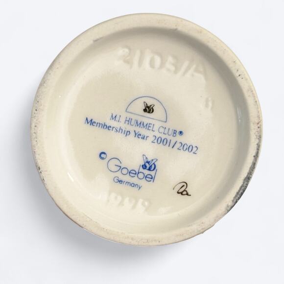 VTG‎ Y2K Honor Student #1528 & Puppet Princess #1664 M.J. Hummel Club 2000, 2001 - Picture 10 of 15